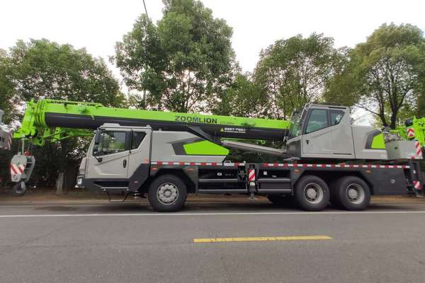  Автокран ZOOMLION ZTC300V